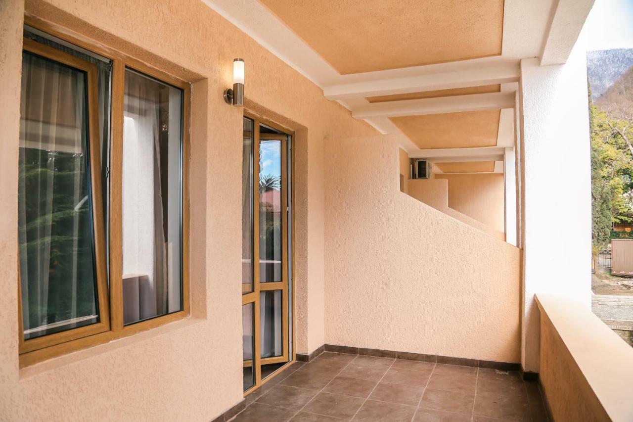 Old Gagra Hotel Ngoại thất bức ảnh