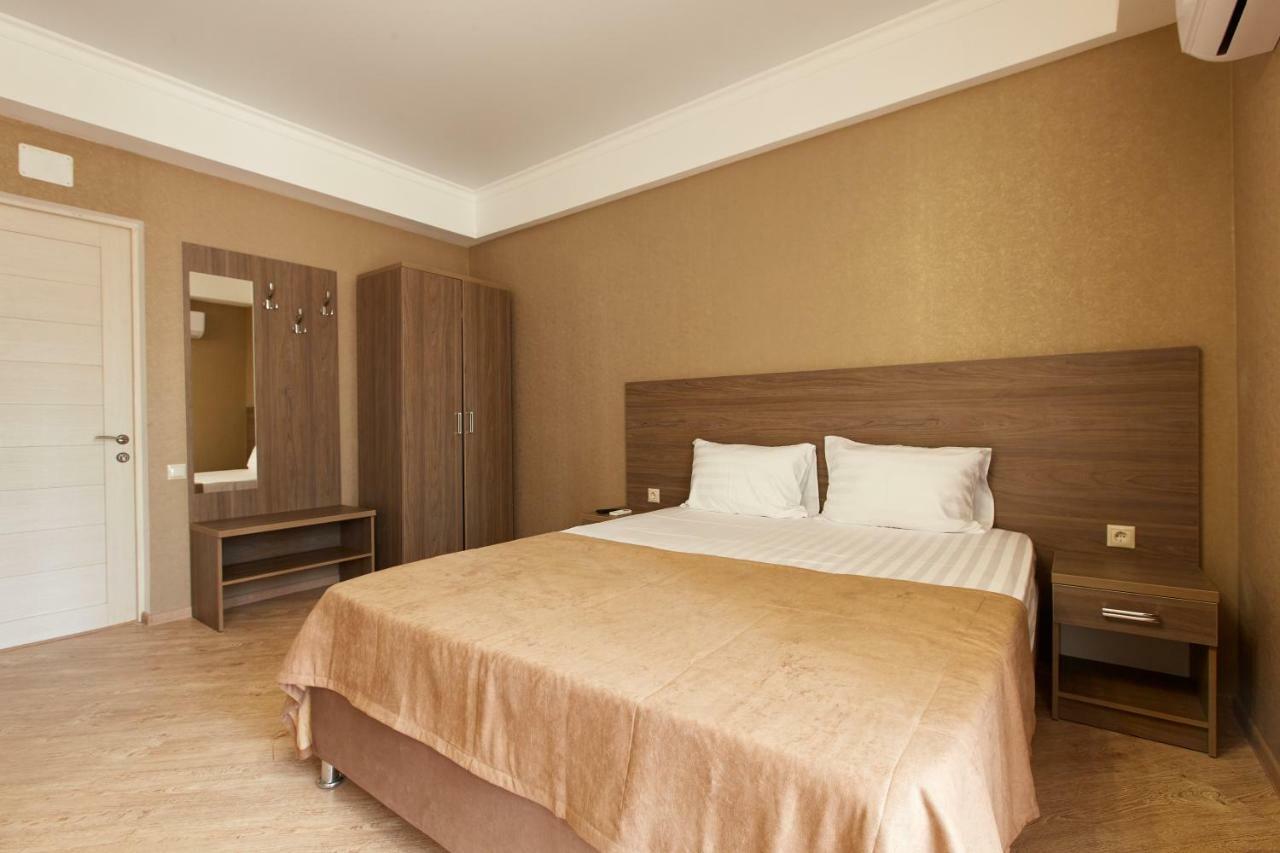 Old Gagra Hotel Ngoại thất bức ảnh