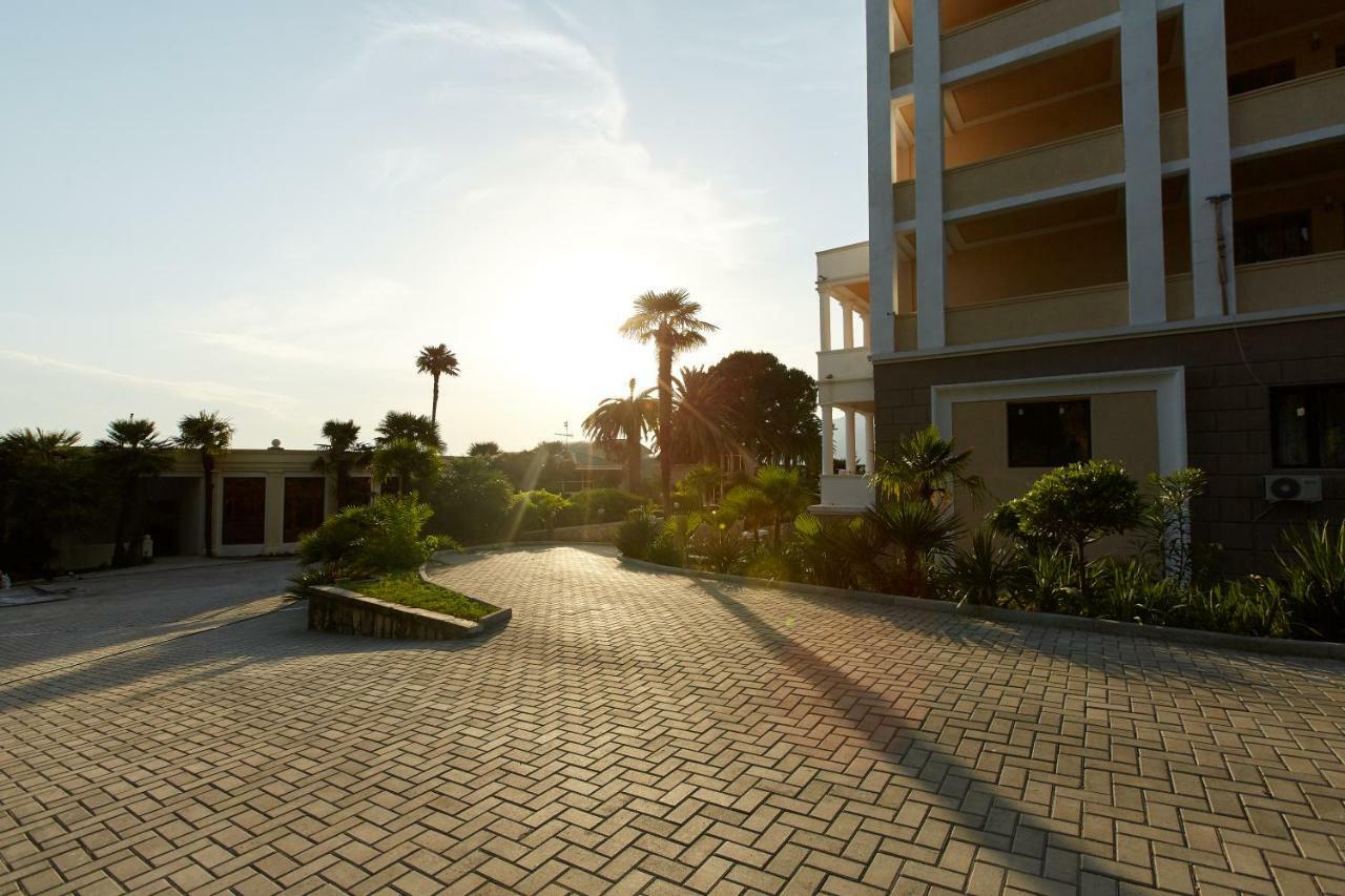 Old Gagra Hotel Ngoại thất bức ảnh